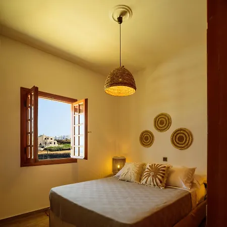Terra Blanca Hotel Imerovigli (Santorini)